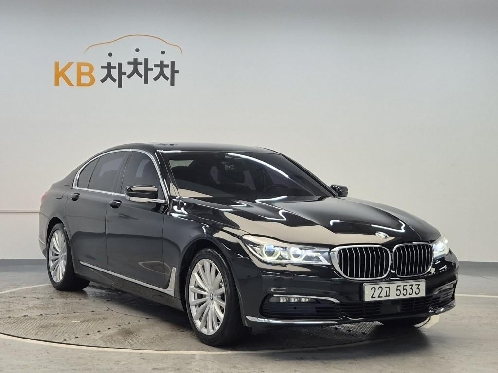 2016 BMW 7 SERIES (6Gen) 