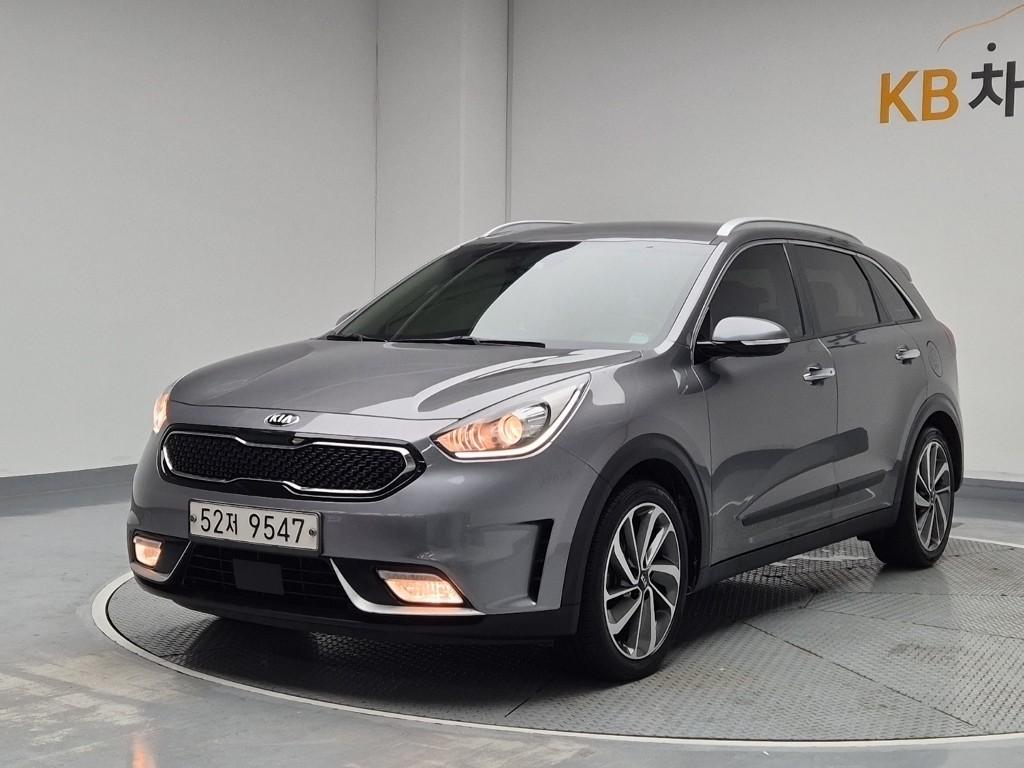 2018 KIA NIRO 