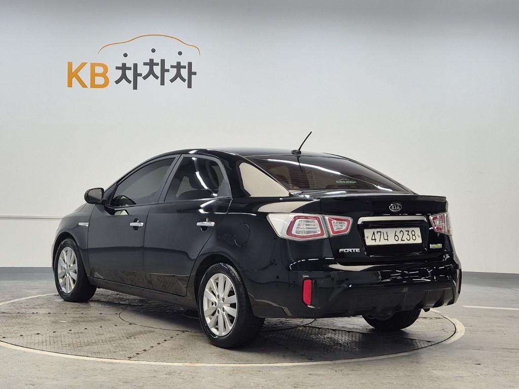2011 KIA FORTE HYBRID 