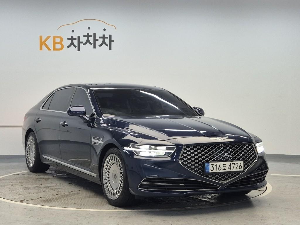 2021 GENESIS G90 