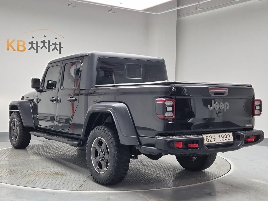 2021 JEEP Gladiator 