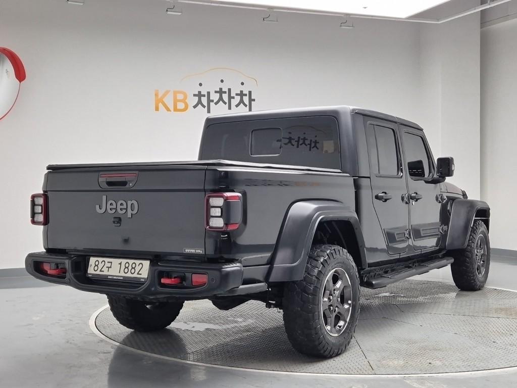 2021 JEEP Gladiator 