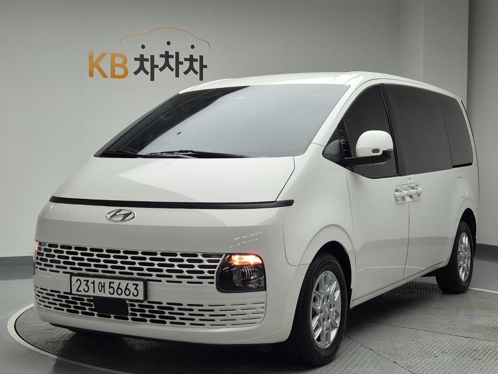 2022 HYUNDAI STARIA 