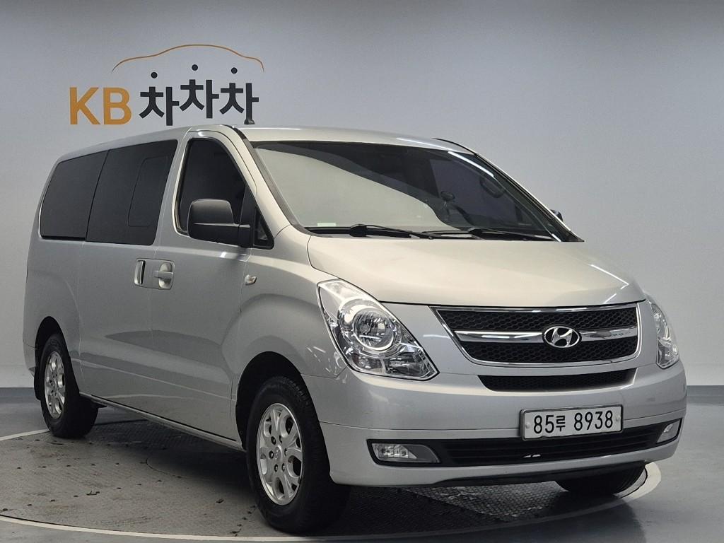 2010 HYUNDAI GRAND STAREX 