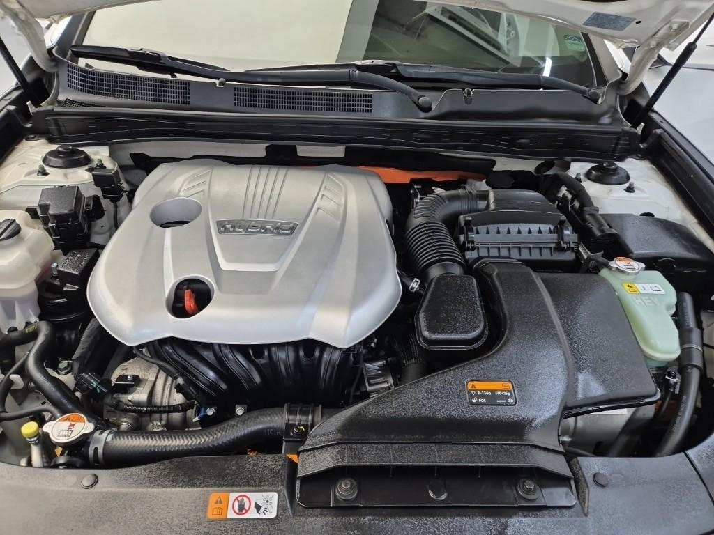 2016 HYUNDAI GRANDEUR HG HYBRID 