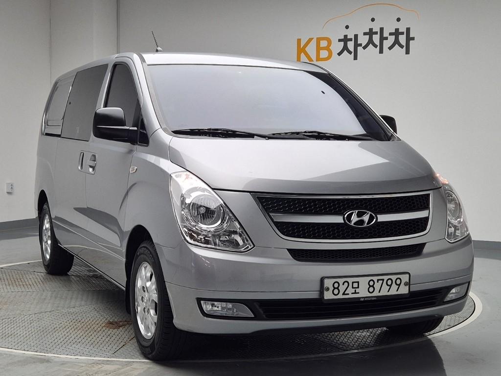 2016 HYUNDAI GRAND STAREX 