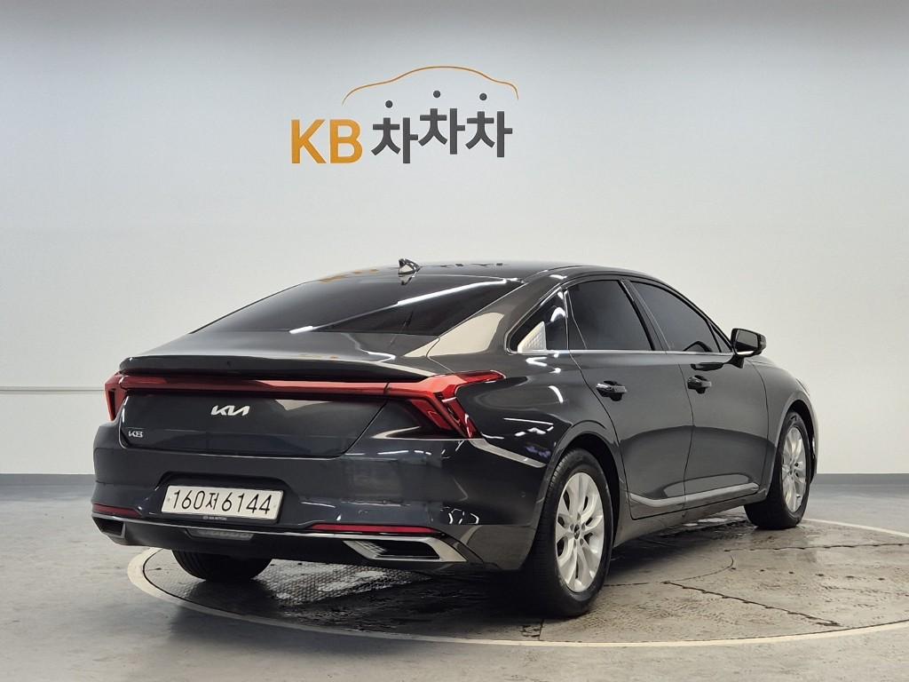 2022 KIA K8 