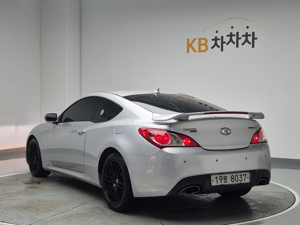 2010 HYUNDAI GENESIS COUPE 