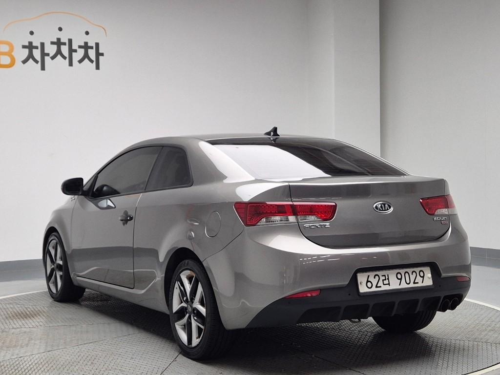 2011 KIA FORTE KCOUP 
