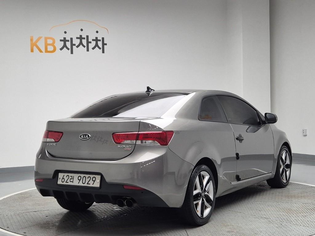2011 KIA FORTE KCOUP 