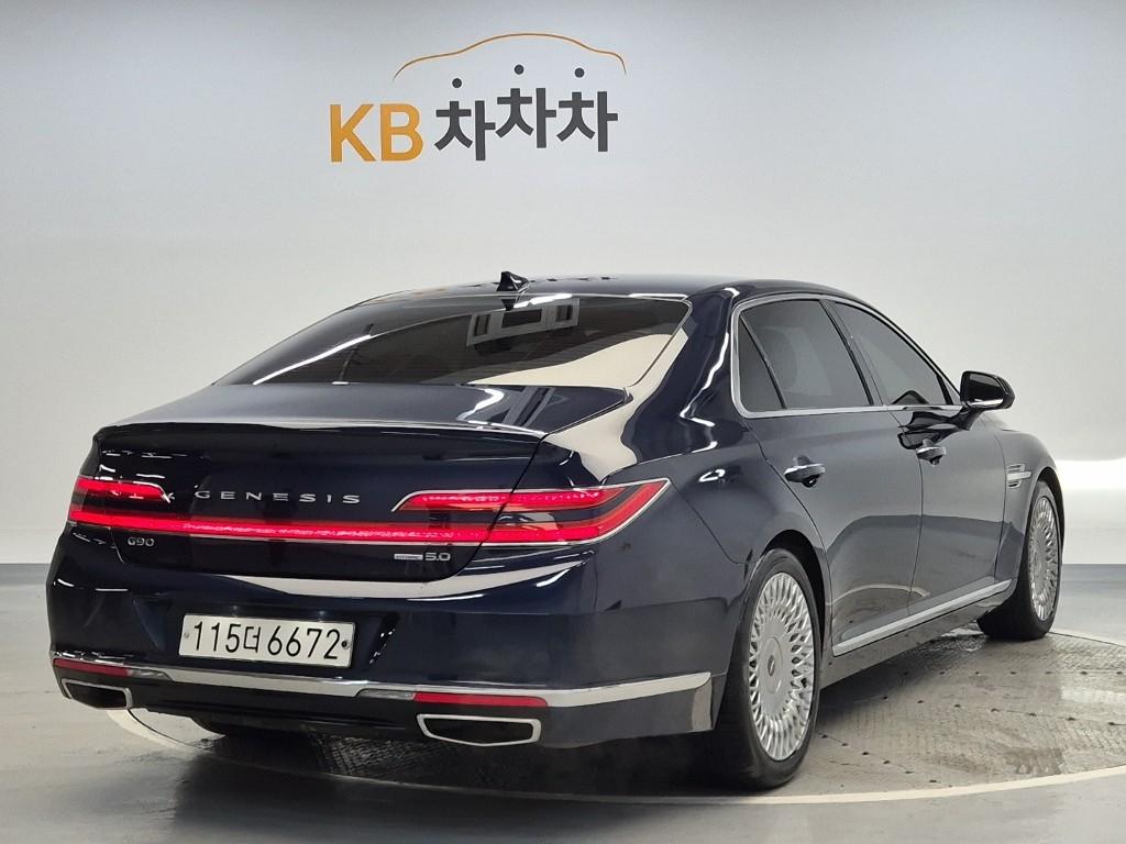 2020 GENESIS G90 
