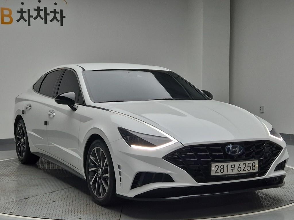 2020 HYUNDAI SONATA (DN8) 