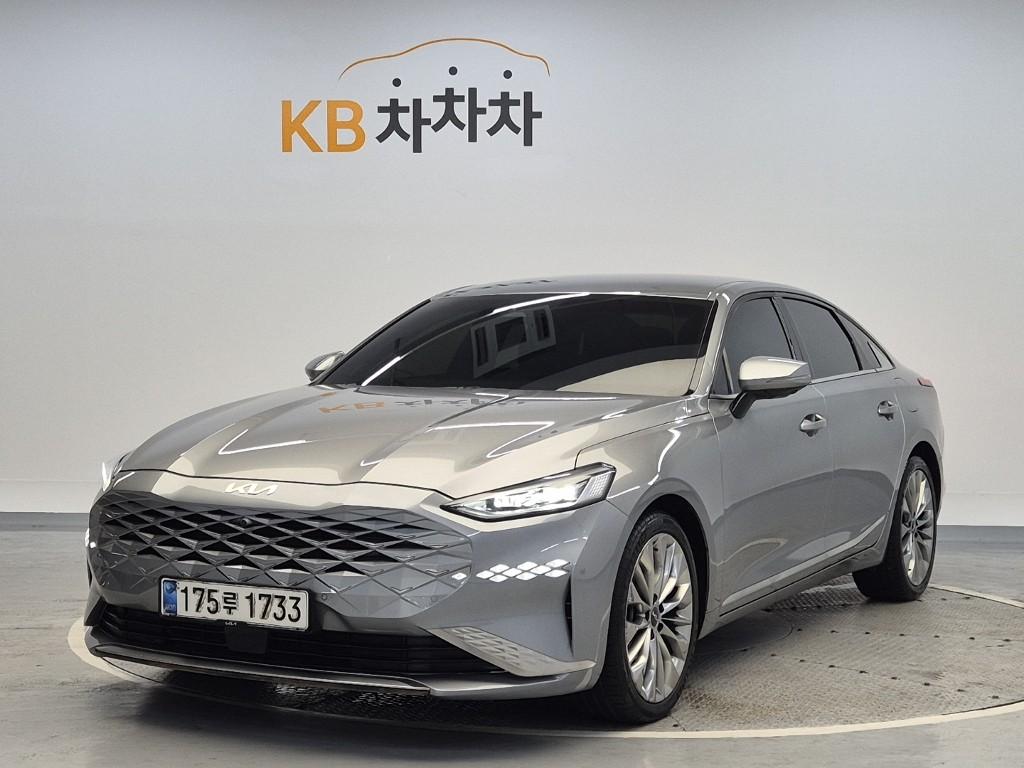 2022 KIA K8 