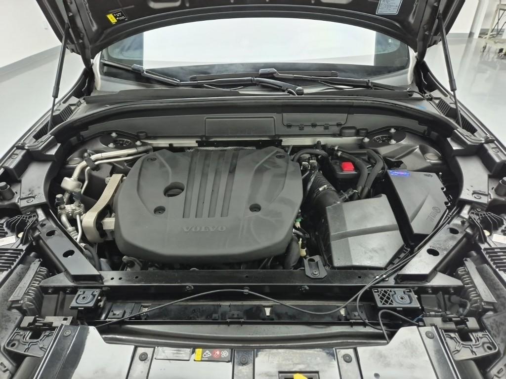 2022 VOLVO XC60 (2Gen) 
