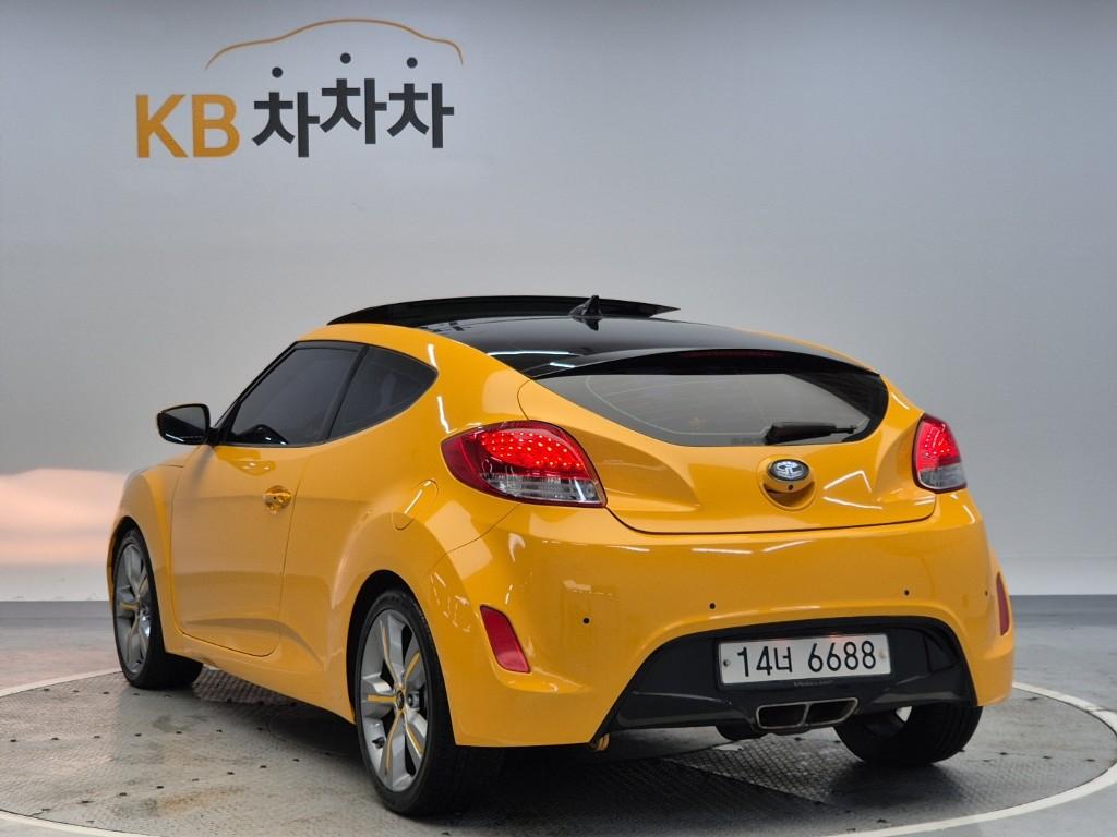 2012 HYUNDAI VELOSTER 