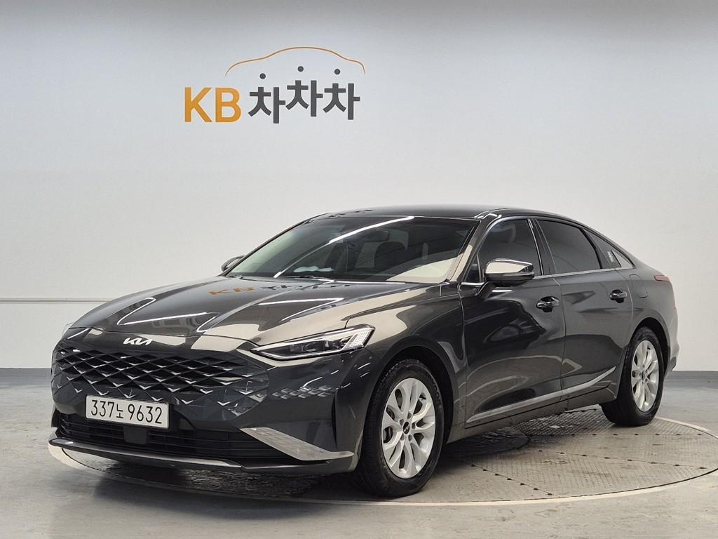 2022 KIA K8 