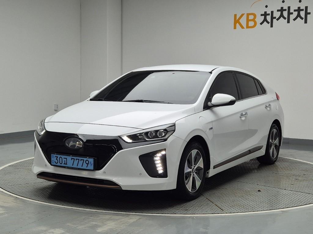 2017 HYUNDAI IONIQ Electric 