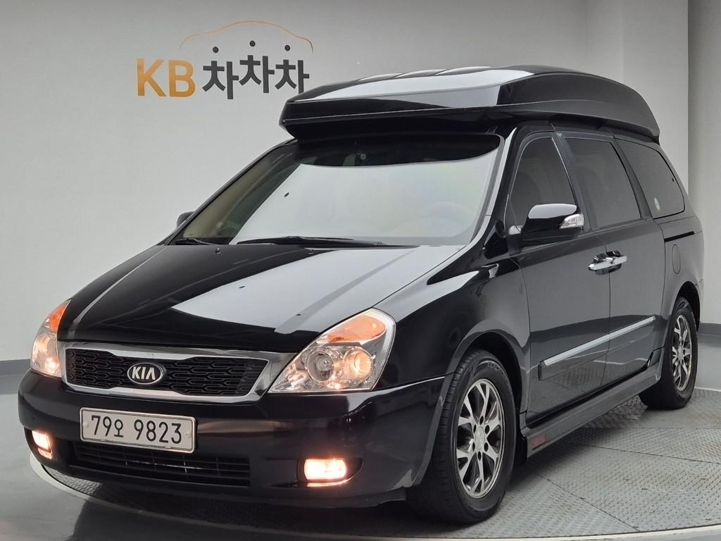 2013 KIA CARNIVAL R 