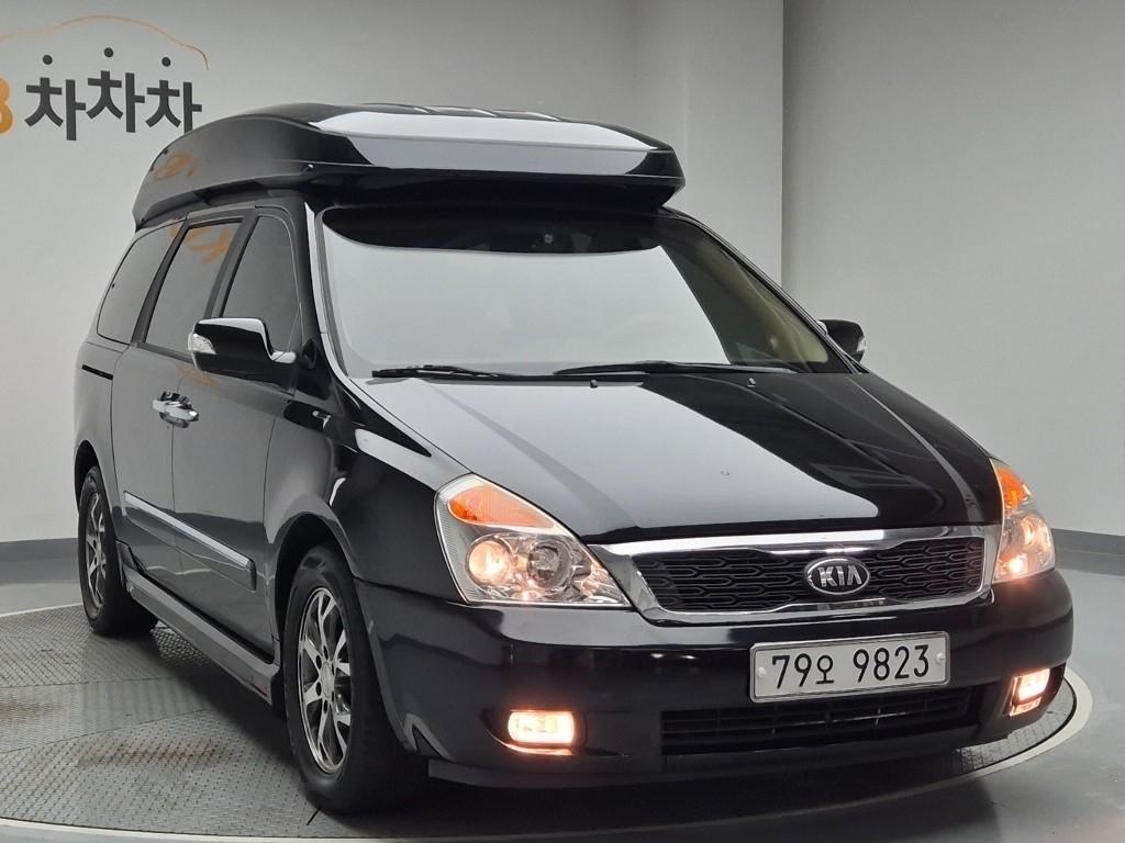 2013 KIA CARNIVAL R 