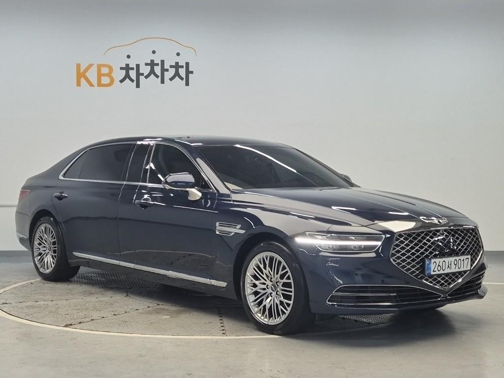 2021 GENESIS G90 