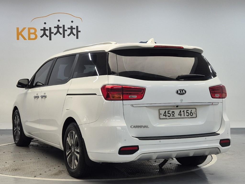 2019 KIA THE NEW CARNIVAL 