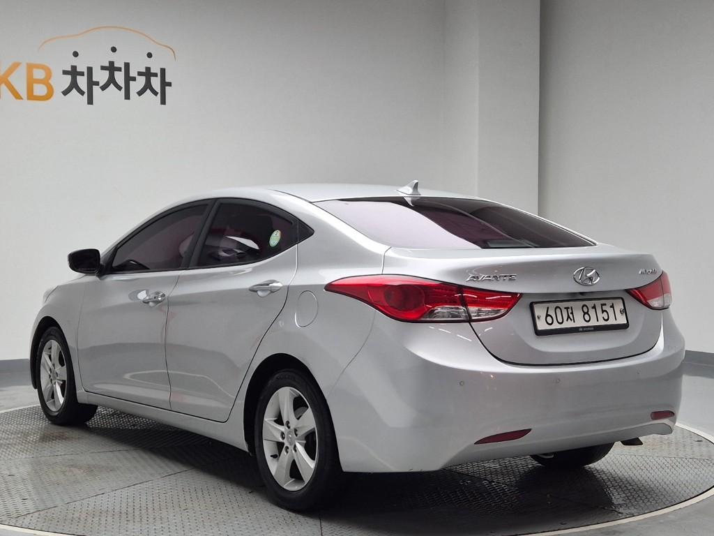 2013 HYUNDAI AVANTE MD 
