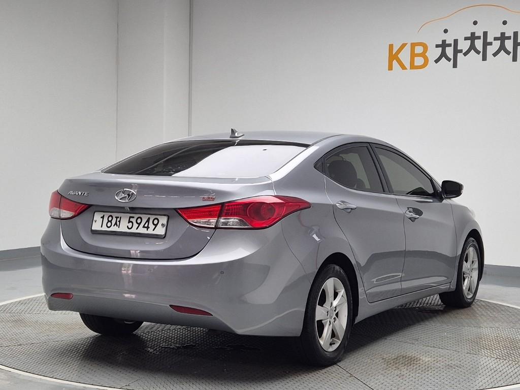 2013 HYUNDAI AVANTE MD 