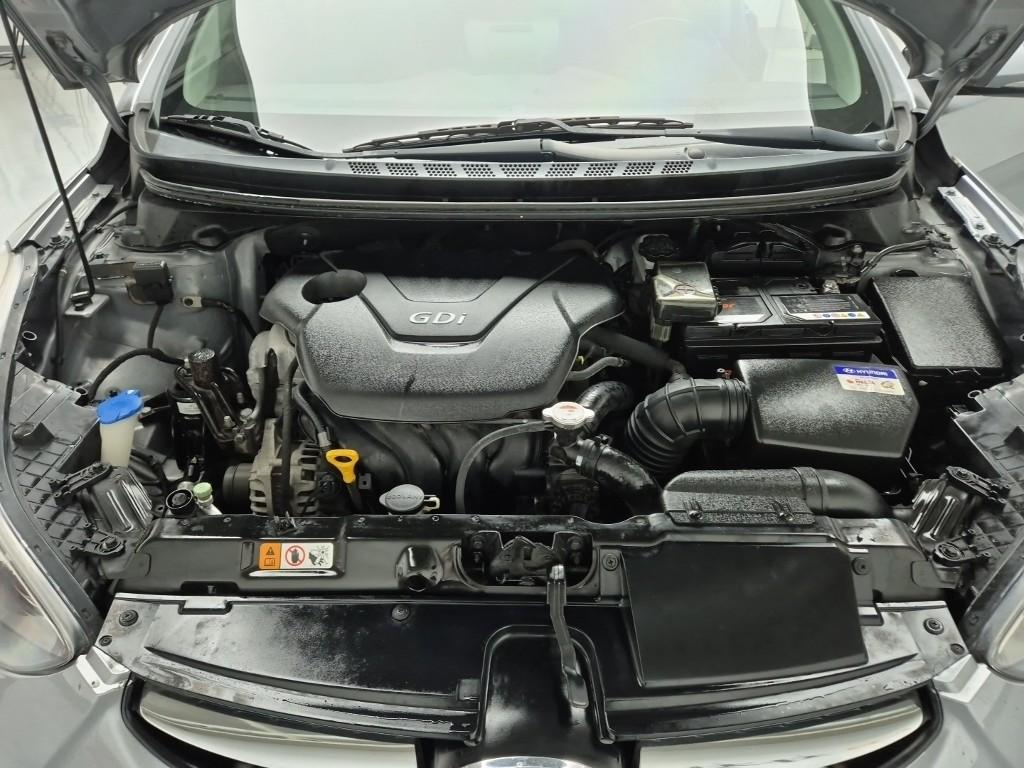 2013 HYUNDAI AVANTE MD 