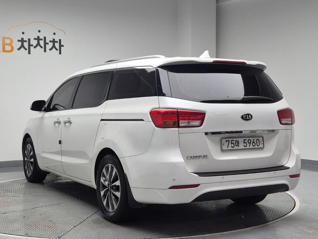 2015 KIA ALL NEW CARNIVAL 