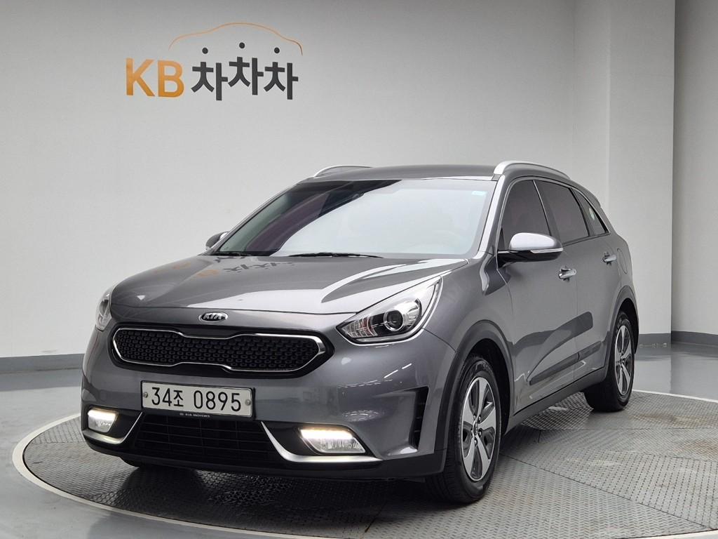 2017 KIA NIRO 