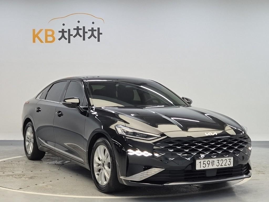 2022 KIA K8 