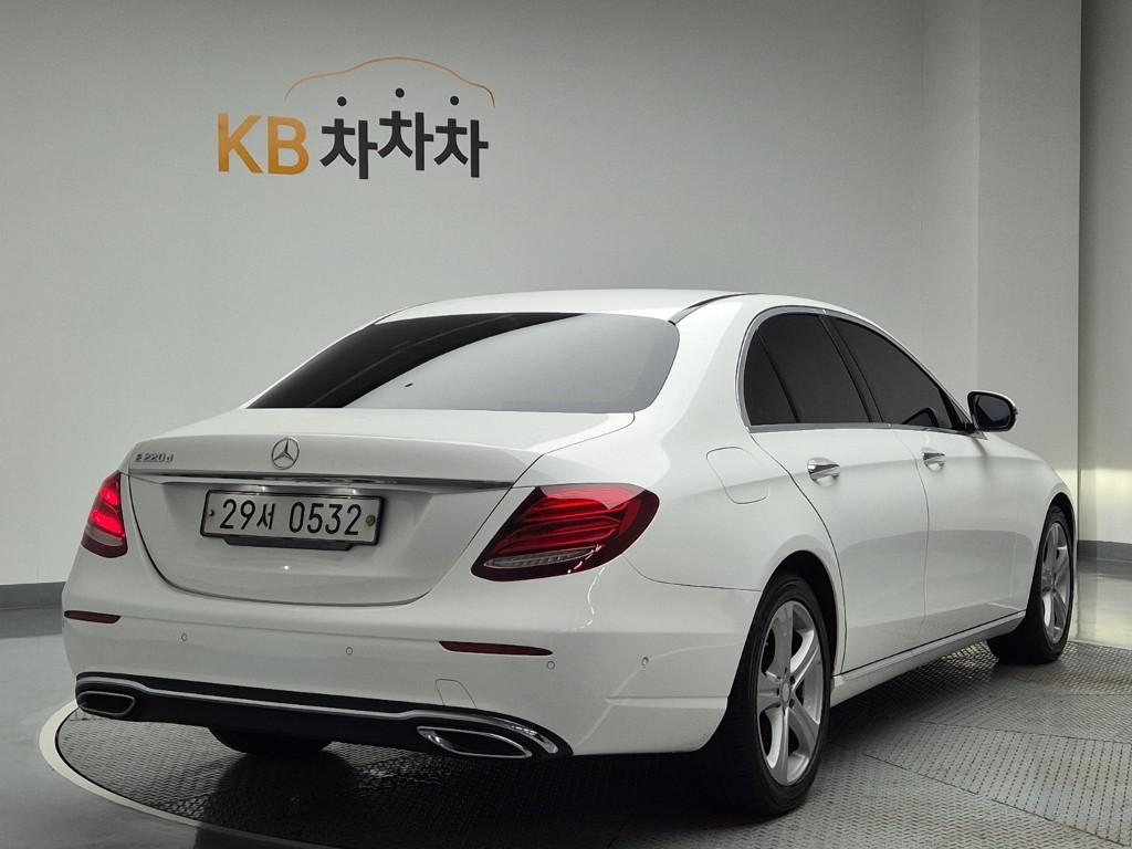 2017 BENZ E CLASS (5Gen) 