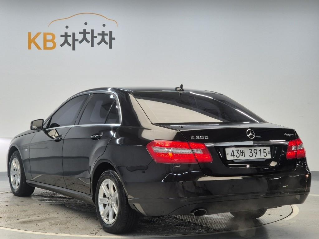 2012 BENZ E CLASS (4Gen) 