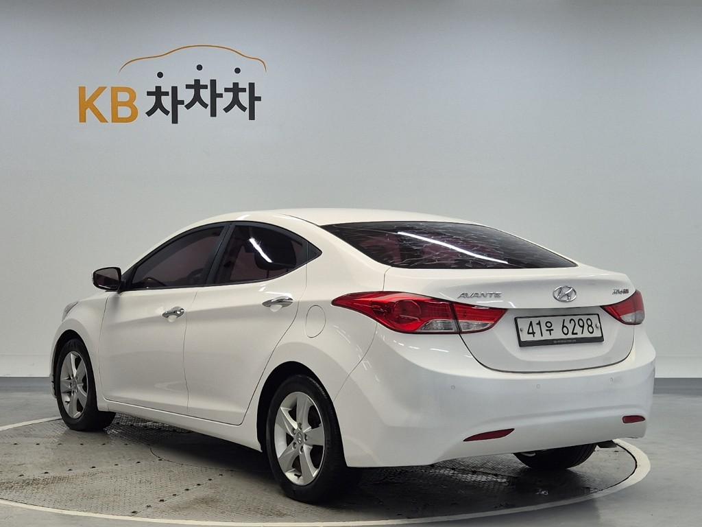 2012 HYUNDAI AVANTE MD 