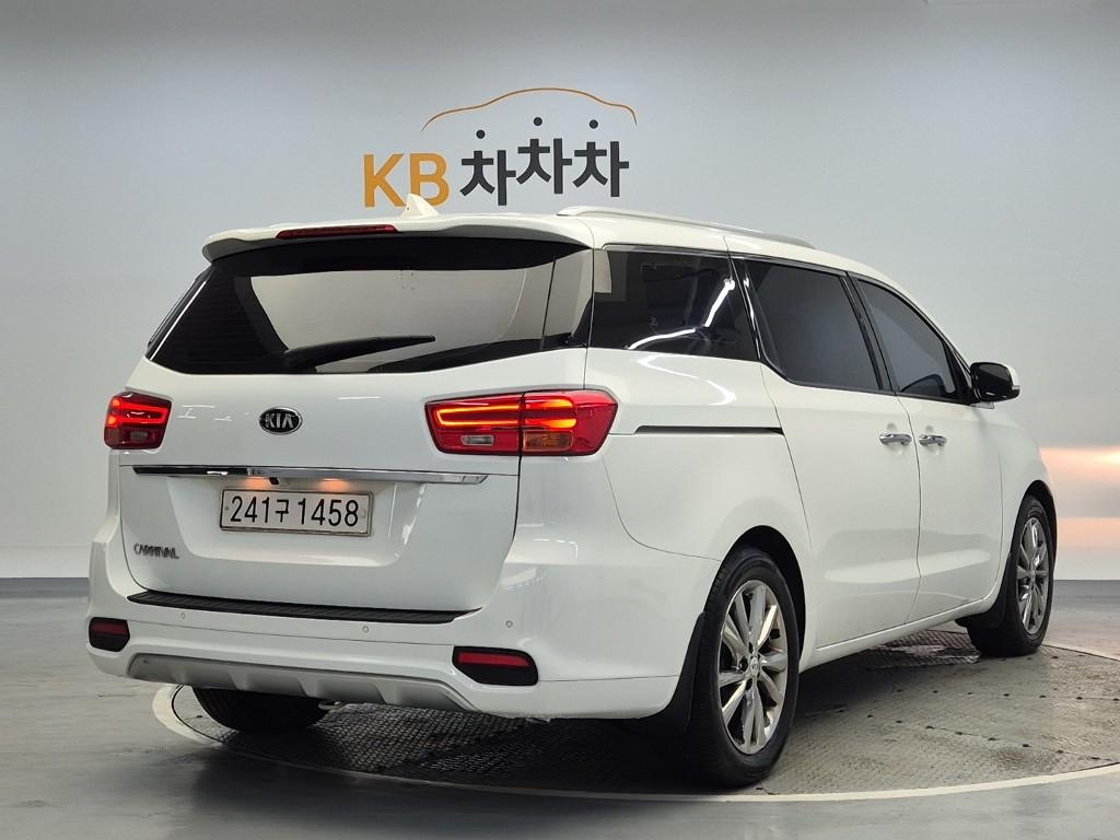 2019 KIA THE NEW CARNIVAL 