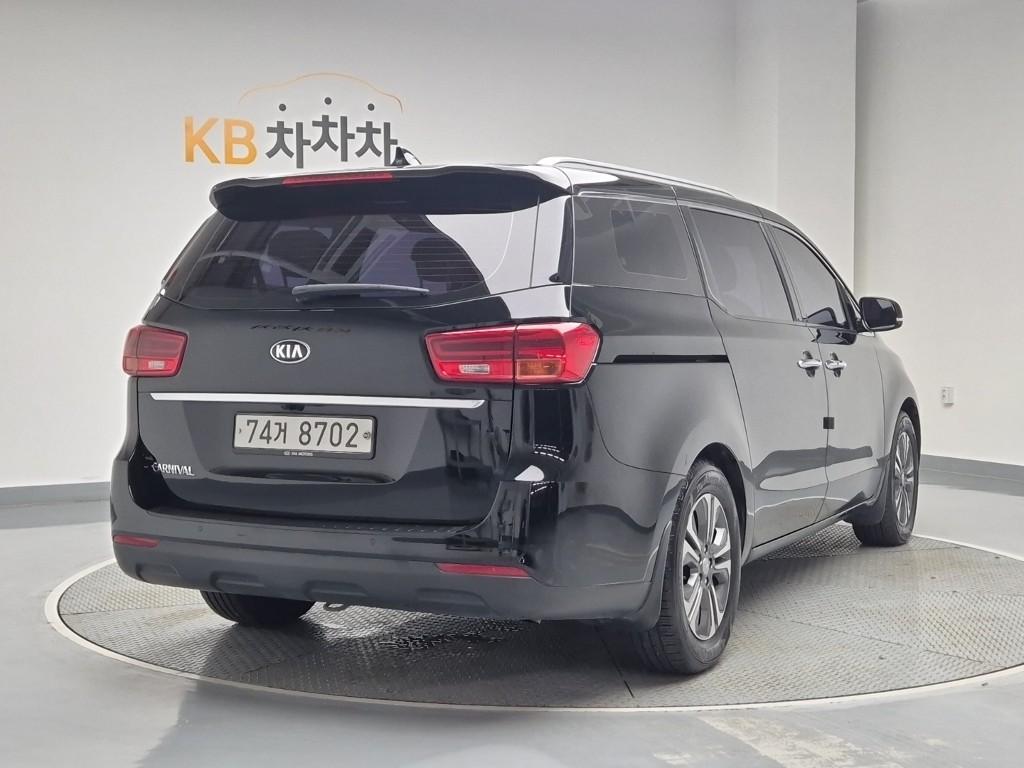 2019 KIA THE NEW CARNIVAL 