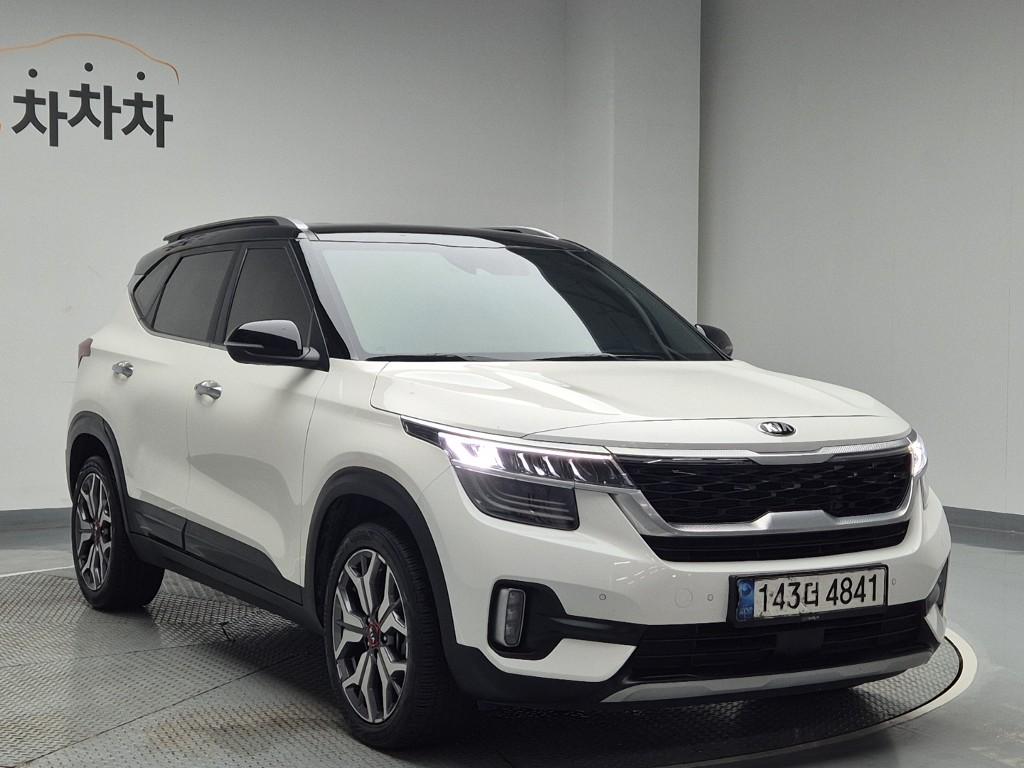 2021 KIA SELTOS 