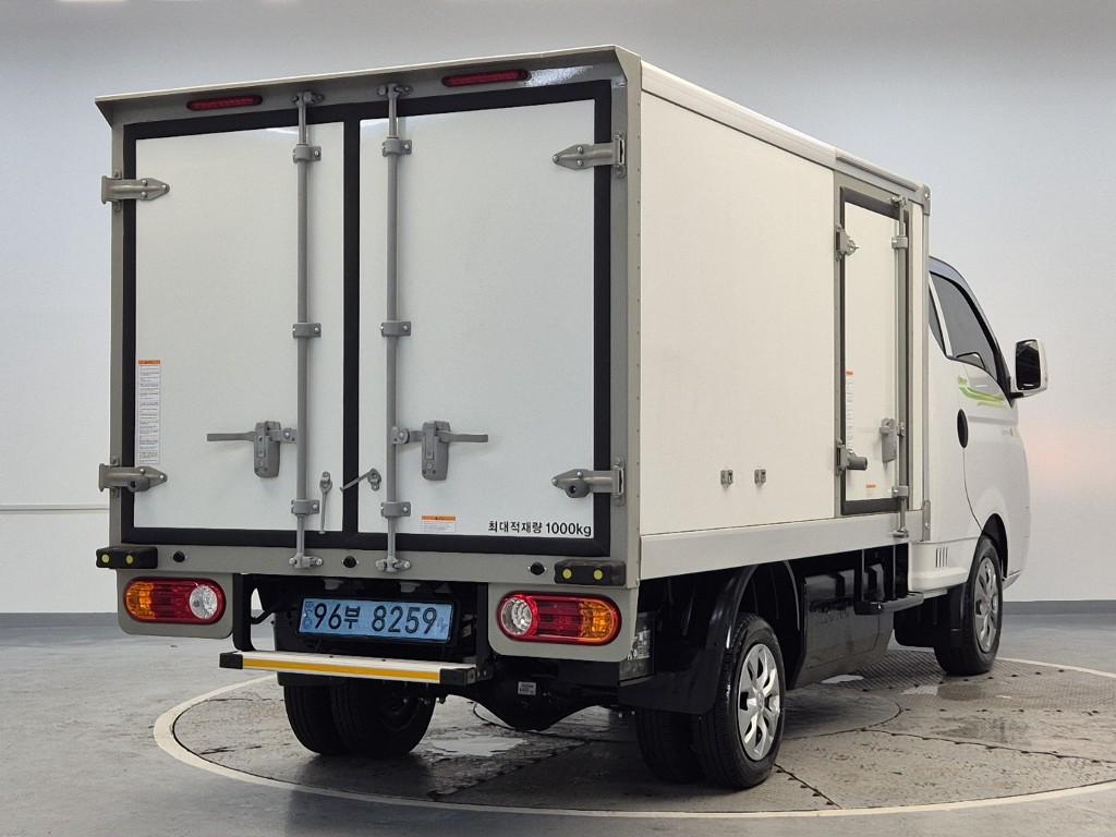 2023 HYUNDAI PORTER II ELECTRIC 