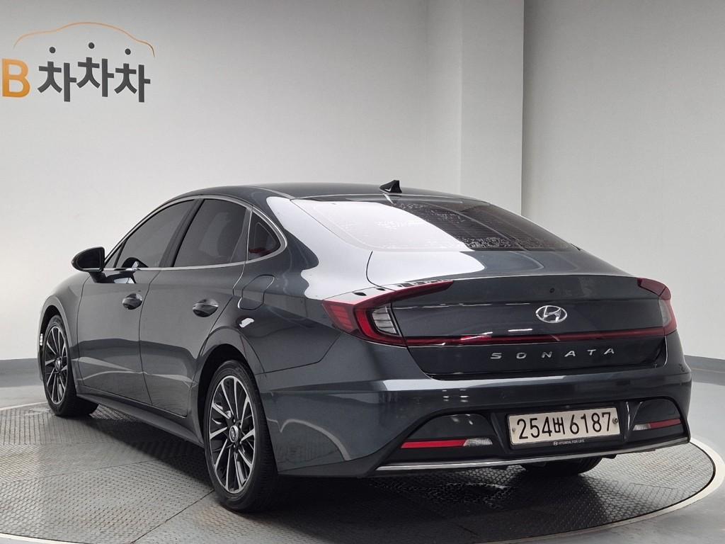 2021 HYUNDAI SONATA (DN8) 
