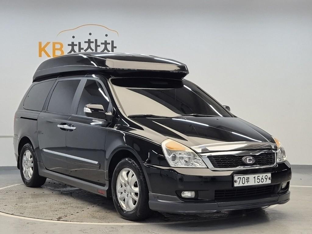 2013 KIA CARNIVAL R 