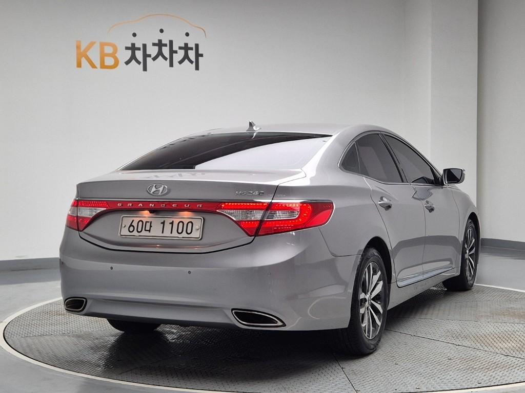 2011 HYUNDAI GRANDEUR HG 
