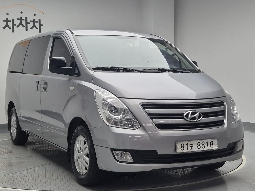 2017 HYUNDAI GRAND STAREX 