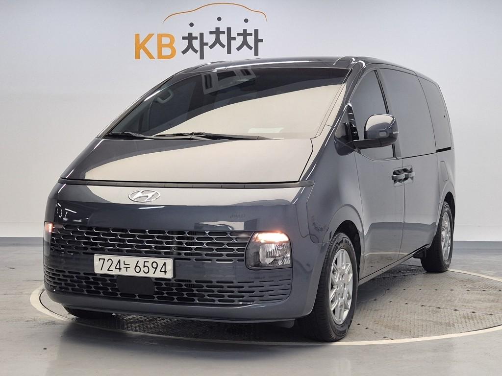 2022 HYUNDAI STARIA 
