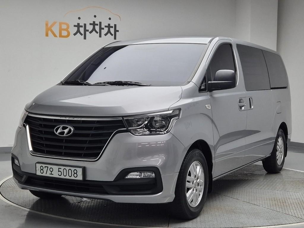 2019 HYUNDAI THE NEW GRAND STAREX 