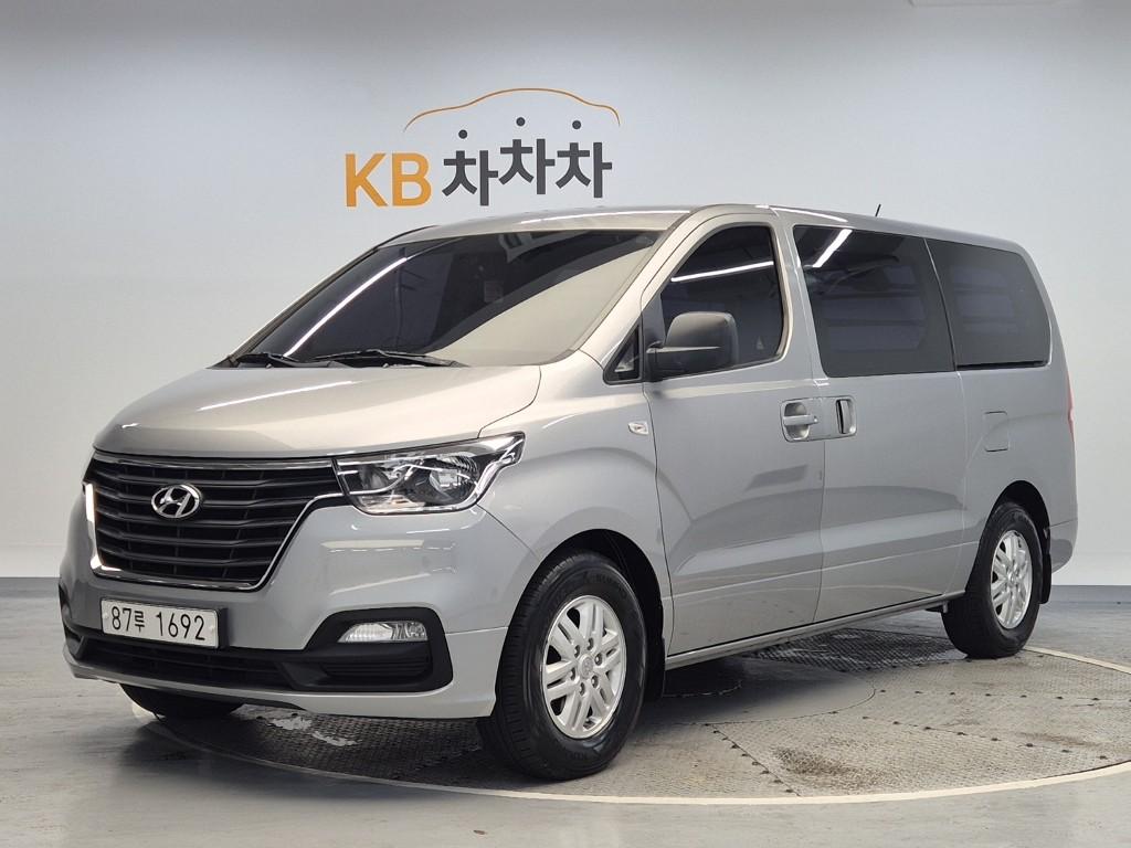 2019 HYUNDAI THE NEW GRAND STAREX 