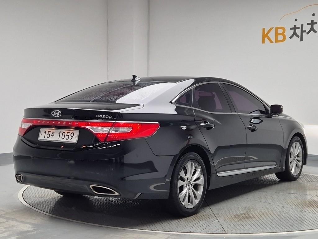 2012 HYUNDAI GRANDEUR HG 