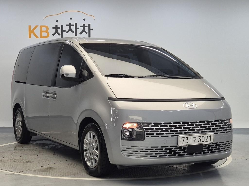 2022 HYUNDAI STARIA 
