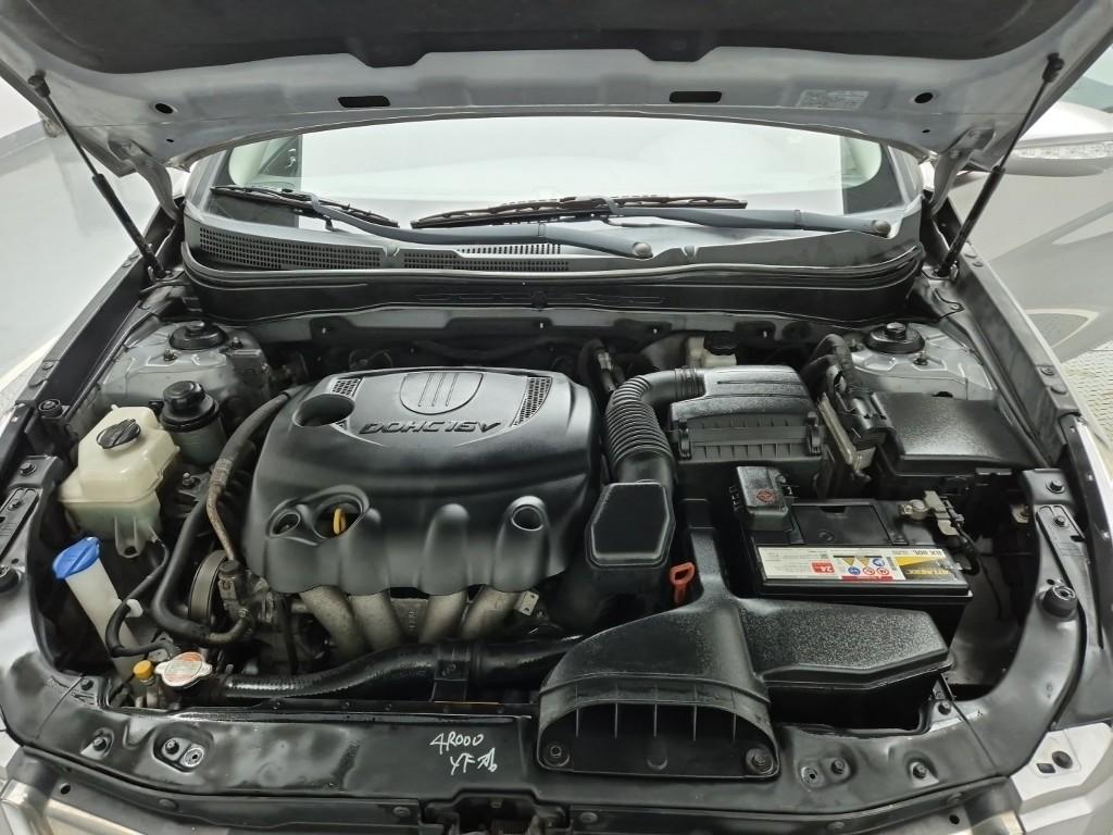 2011 HYUNDAI SONATA (YF) 