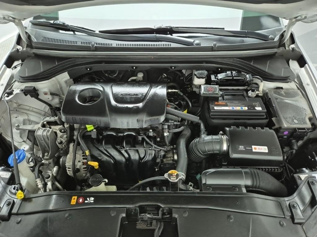 2018 HYUNDAI AVANTE AD 