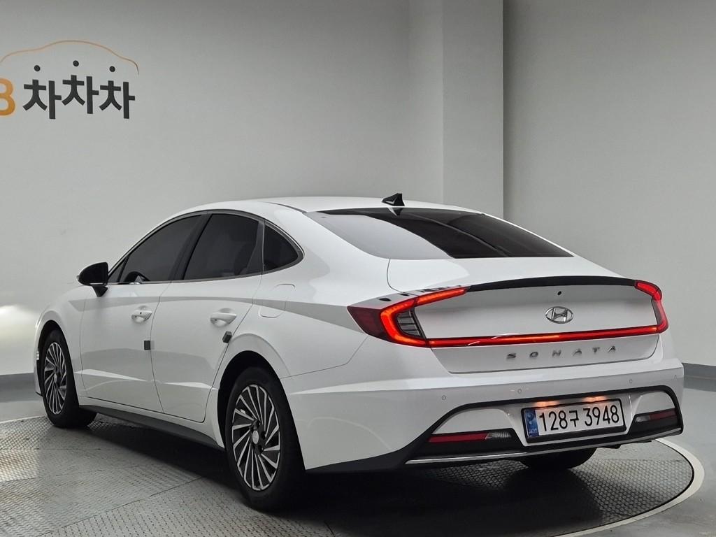 2022 HYUNDAI SONATA (DN8) HYBRID 